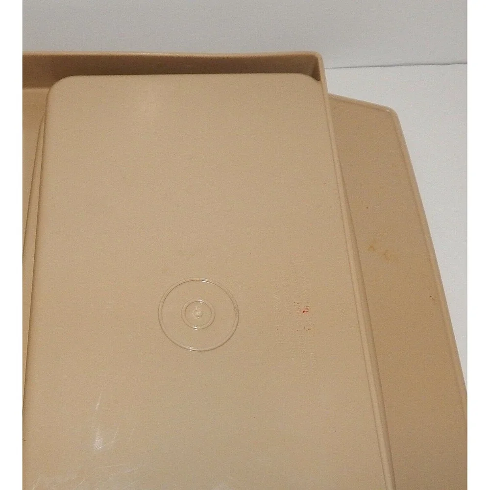 Tupperware Deviled Egg Keeper Carrier Tray Container 723-3 Almond